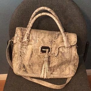 Leather handbag